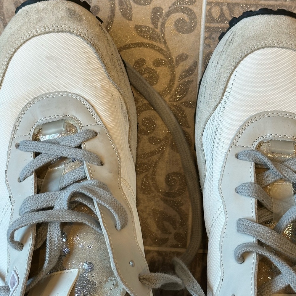 P448 Cancun Sneaker - women size 41 - Picture 3 of 5